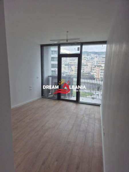 Tirane, jepet me qera zyre Kati 5, 104 m² 1.700 € (liqeni i Tiranes)