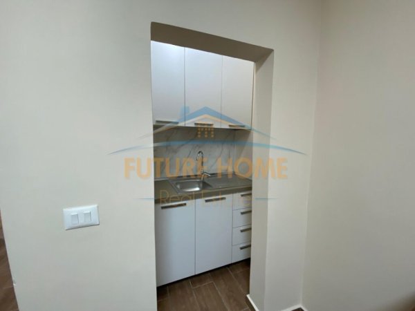 Tirane, jepet me qera zyre Kati 3, 69 m² 550 € (Myslym Shyr)
