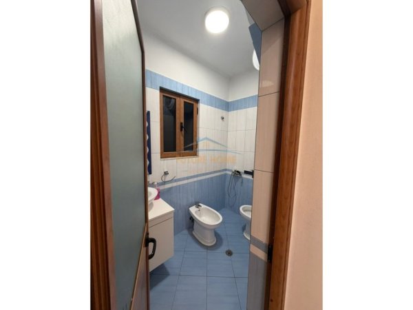 Tirane, jepet me qera apartament 3+1 Kati 1, 145 m² 800 € (DON BOSKO)