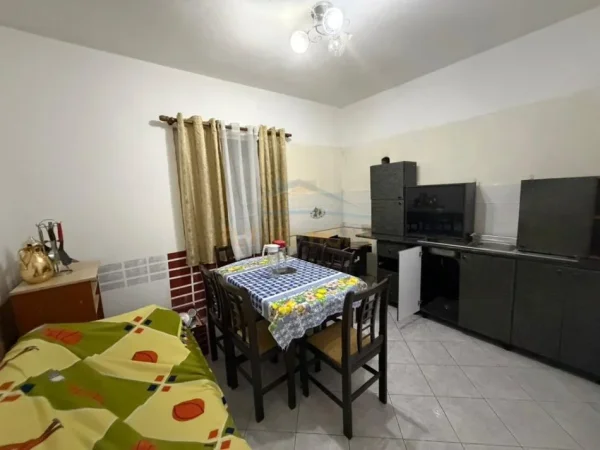 Tirane, jepet me qera apartament 2+1 Kati 1, 100 m² 400 € (ALLIAS)