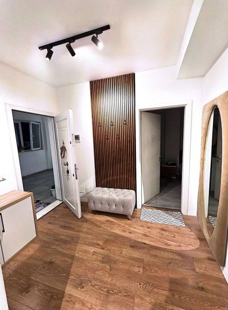 Jepet me Qera Apartament 2+1+2 ne 5 Maji,   700 €URO