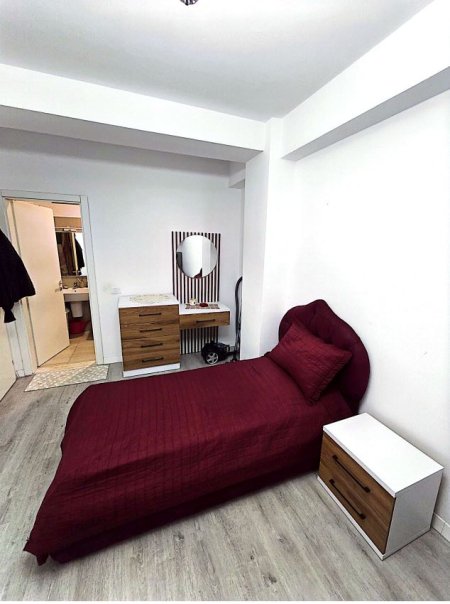 Jepet me Qera Apartament 2+1+2 ne 5 Maji,   700 €URO