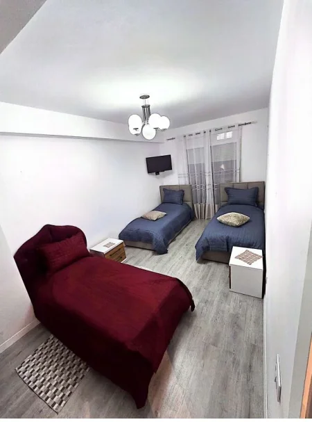 Jepet me Qera Apartament 2+1+2 ne 5 Maji,   700 €URO