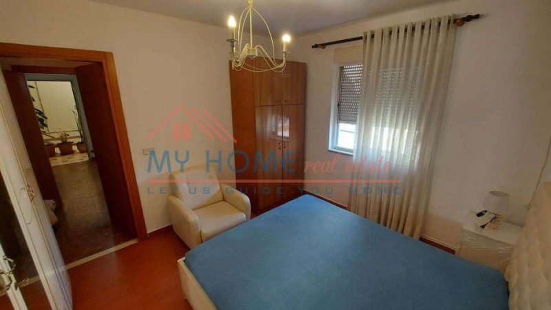 Tirane, jepet me qera apartament 1+1+Ballkon Kati 6, 60 m² 500 € 