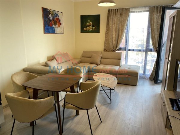 Tirane, jepet me qera apartament 1+1+Ballkon Kati 6, 70 m² 550 € (Rruga e Dibres)