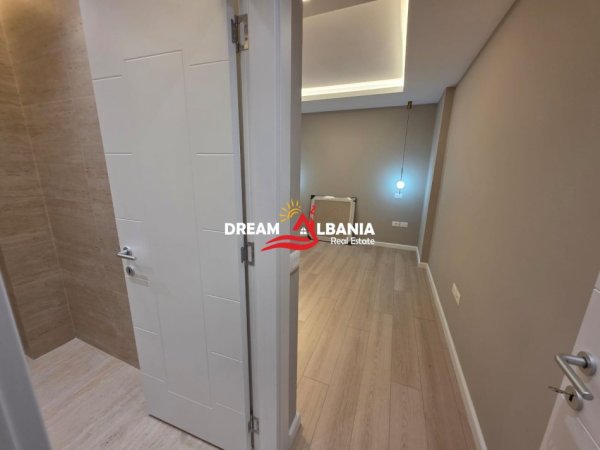 Tirane, shitet apartament 2+1 Kati 8, 112 m² 319900 € (myslym shyri)