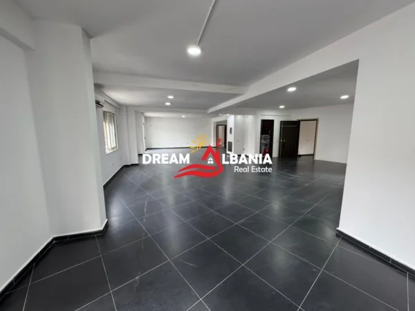 Tirane, shitet ambjent biznesi Kati 2, 243 m² 465.000 € (don bosko)