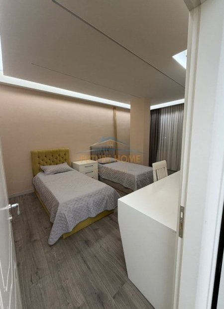 Tirane, jepet me qera apartament 3+1 Kati 1, 145 m² 800 € (Don Bosko)