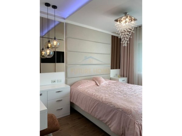 Qira,Apartament 2+1+ Post parkimi,Liqeni i Thate.