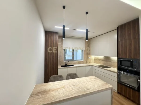Tirane, jepet me qera apartament 2+1+Aneks+Ballkon Kati 0, 124 m² 2.200 € (Neom129175)