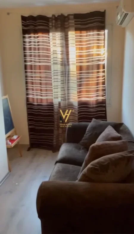 Tirane, shitet apartament 2+1+Ballkon Kati 3, 100 m² 300.000 € (RRUGA E ELBASANIT)