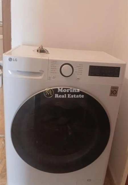 Tirane, jepet me qera apartament 1+1 Kati 3, 85 m² 600 € (Rruga Myslym Shyri)