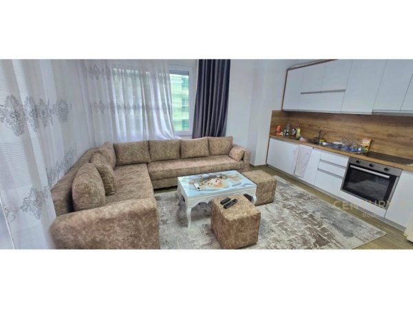 Tirane, jepet me qera apartament Kati 5, 74 m² 500 € (Don Bosko)