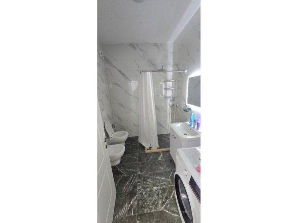 Tirane, jepet me qera apartament Kati 5, 74 m² 500 € (Don Bosko)