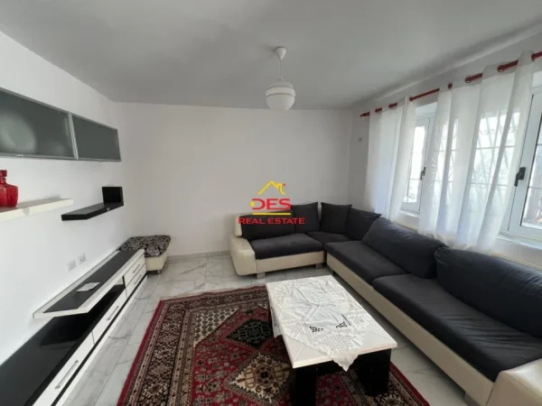 Vlore, shitet apartament 1+1+Ballkon Kati 1, 68 m² 102.000 € (Rruga Sadik zotaj)