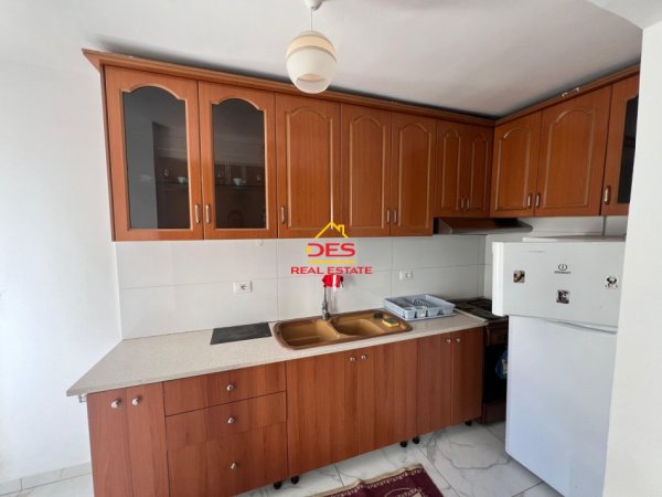 Vlore, shitet apartament 1+1+Ballkon Kati 1, 68 m² 102.000 € (Rruga Sadik zotaj)