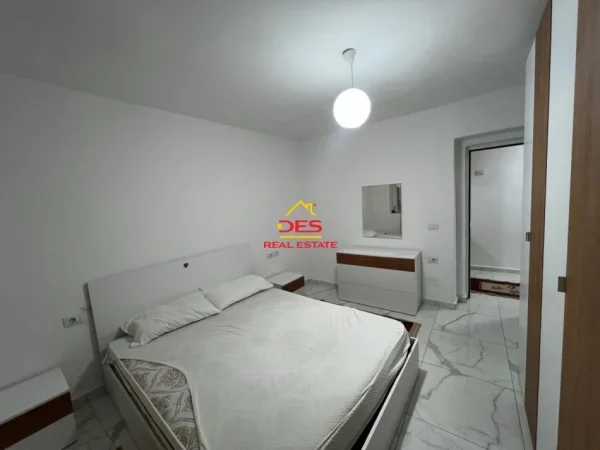 Vlore, shitet apartament 1+1+Ballkon Kati 1, 68 m² 102.000 € (Rruga Sadik zotaj)
