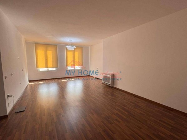 Tirane, shitet apartament 2+1+Ballkon Kati 4, 56 m² 138.000 € (Don Bosko)