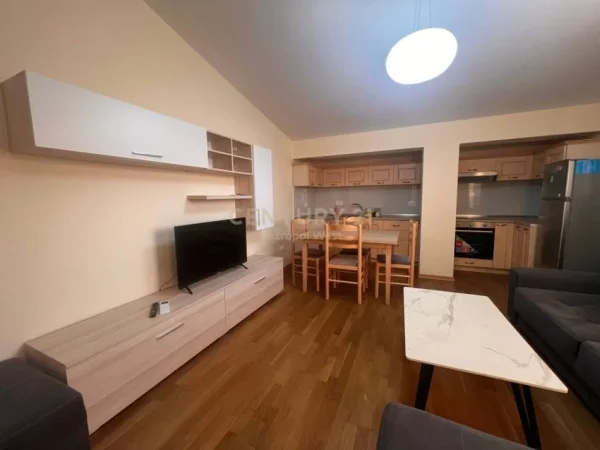 Tirane, jepet me qera apartament 2+1 Kati 3, 75 m² 650 € (21 Dhjetori)