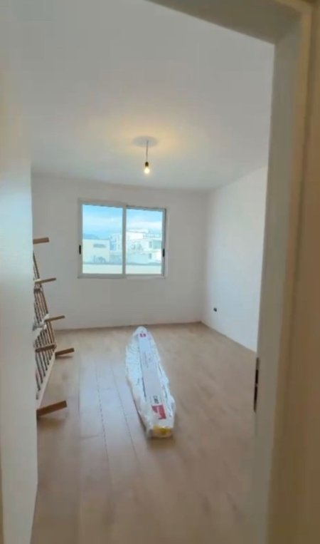 Tirane, shitet apartament 2+1+Ballkon Kati 7, 103 m² 140.000 € 