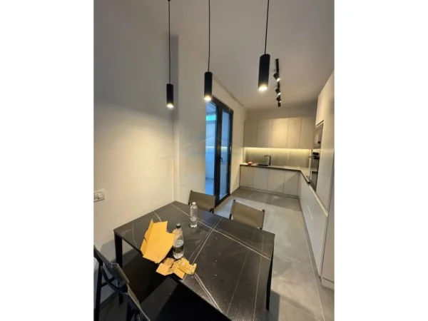 Qera, Apartament 1+1, 21 dhjetori , Tiranë