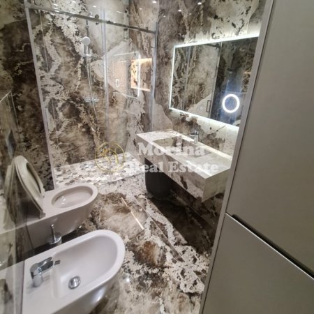 Tirane, jepet me qera apartament 1+1 Kati 2, 80 m² 1.200 € (Liqeni i Thate)