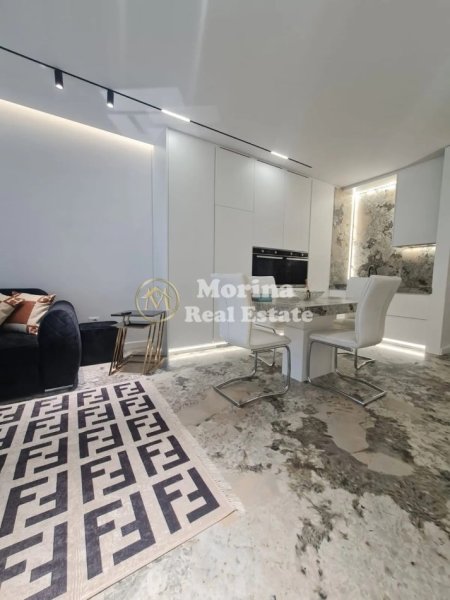 Tirane, jepet me qera apartament 1+1 Kati 2, 80 m² 1.200 € (Liqeni i Thate)