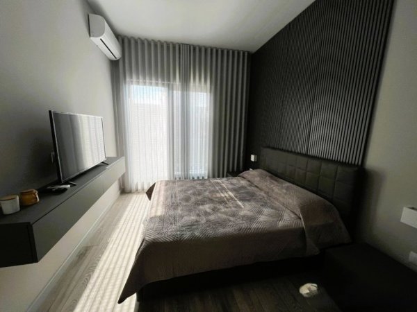 Tirane, jepet me qera apartament 1+1+Aneks+Ballkon Kati 2, 70 m² 850 € 