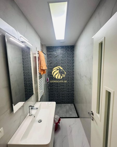 Tirane, jepet me qera apartament 2+1+Ballkon Kati 3, 120 m² 650 € 