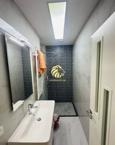 Tirane, jepet me qera apartament 2+1+Ballkon Kati 3, 120 m² 650 € 