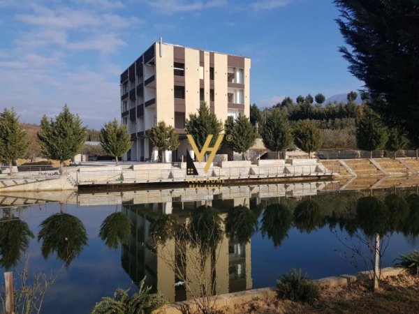 Tirane, jepet me qera hotel Kati 0, 1.300 m² 12.000 € (PETRELE, GURRE)