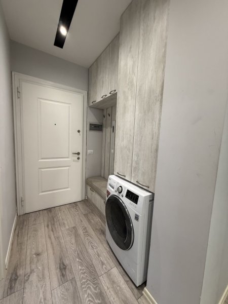 Tirane, jepet me qera apartament 1+1+Ballkon Kati 2, 65 m² 550 € (Liqeni i thate)