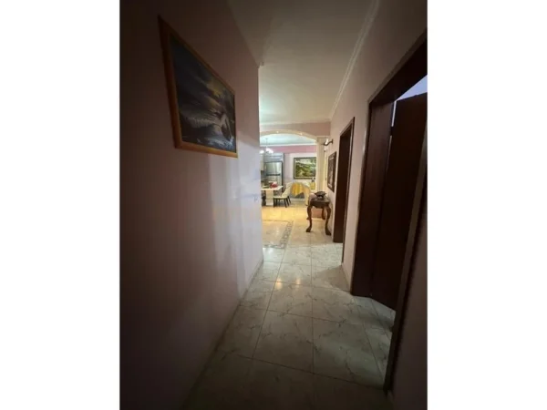 Tirane, shitet apartament 2+1 Kati 3, 120 m² 220.000 € (KONGRESI MANASTIRIT)