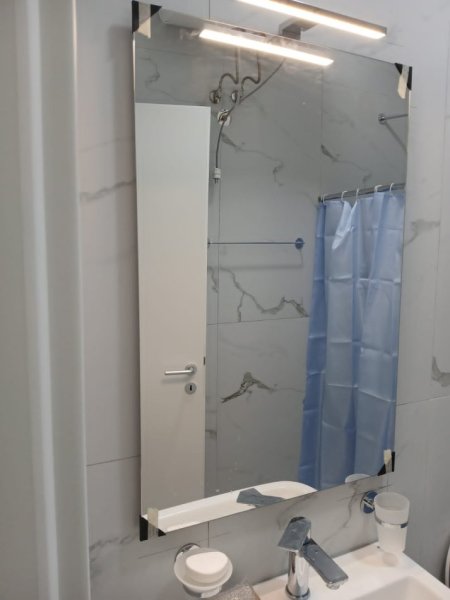 Tirane, jepet me qera apartament 1+1 Kati 7, 60 m² 420 € (Kompleksi Kadiu, në Ali Demi, Tiranë)