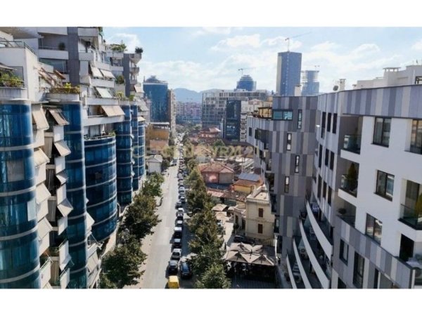 SHITET AMBIENT KOMERCIAL TE KOMPLEKSI HALILI