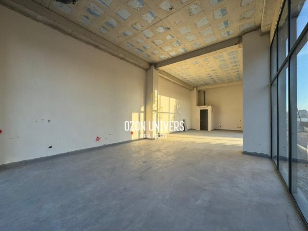 Tirane, jepet me qera ambjent biznesi Kati 0, 100 m² 1.500 € (Paskuqan)