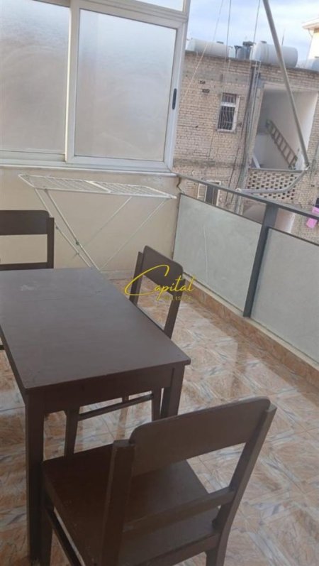 Tirane, jepet me qera apartament 1+1 Kati 3, 35 m² 600 € (MYSLYM SHYRI)