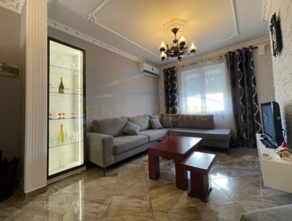 Qera, Apartament 2+1+2, Bllok 850 €