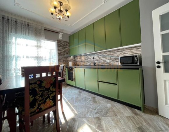 Qera, Apartament 2+1+2, Bllok 850 €