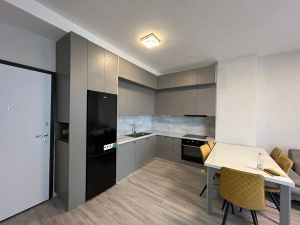 Tirane, jepet me qera apartament 1+1 Kati 5, 70 m² 730 € (Rruga Anton Lufi)