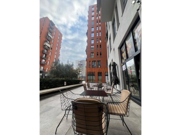 Tirane, jepet me qera bar-kafe Kati 0, 90 m² 1.300 € (Oxhak)