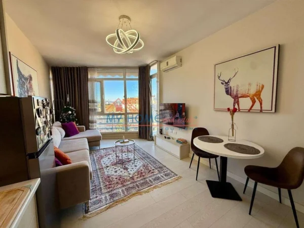 Tirane, shitet apartament 1+1+Ballkon Kati 8, 50 m² 130.000 € (Rruga Arkitekt Kasemi)