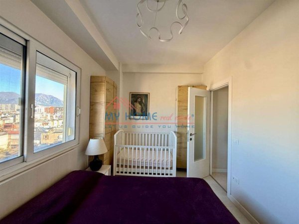 Tirane, shitet apartament 1+1+Ballkon Kati 8, 50 m² 130.000 € (Rruga Arkitekt Kasemi)