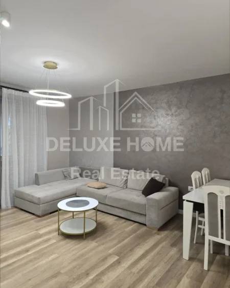 Tirane, jepet me qera apartament 2+1 Kati 1, 98 m² 600 € 
