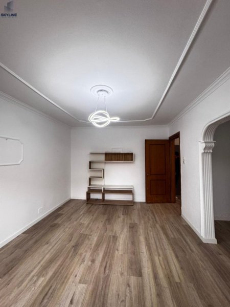 Tirane, shitet apartament 1+1 Kati 0, 59 m² 90.000 € (Pallati me Shigjeta)