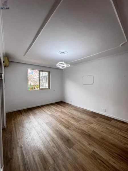 Tirane, shitet apartament 1+1 Kati 0, 59 m² 90.000 € (Pallati me Shigjeta)