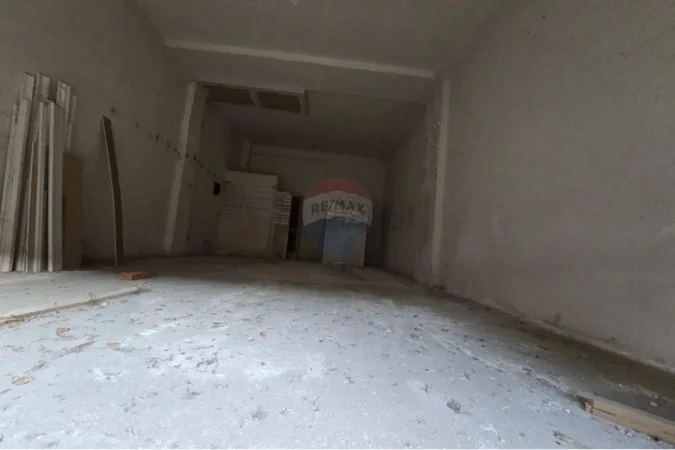 Vlore, shitet garazh | post parkimi , 203 m² (Skelë, Vlorë)