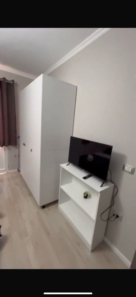 Tirane, jepet me qera apartament 2+1 Kati 3, 80 m² 520 € (Laprake)