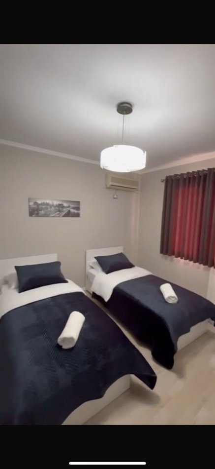 Tirane, jepet me qera apartament 2+1 Kati 3, 80 m² 520 € (Laprake)