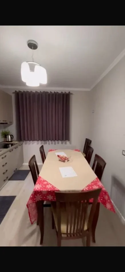 Tirane, jepet me qera apartament 2+1 Kati 3, 80 m² 520 € (Laprake)